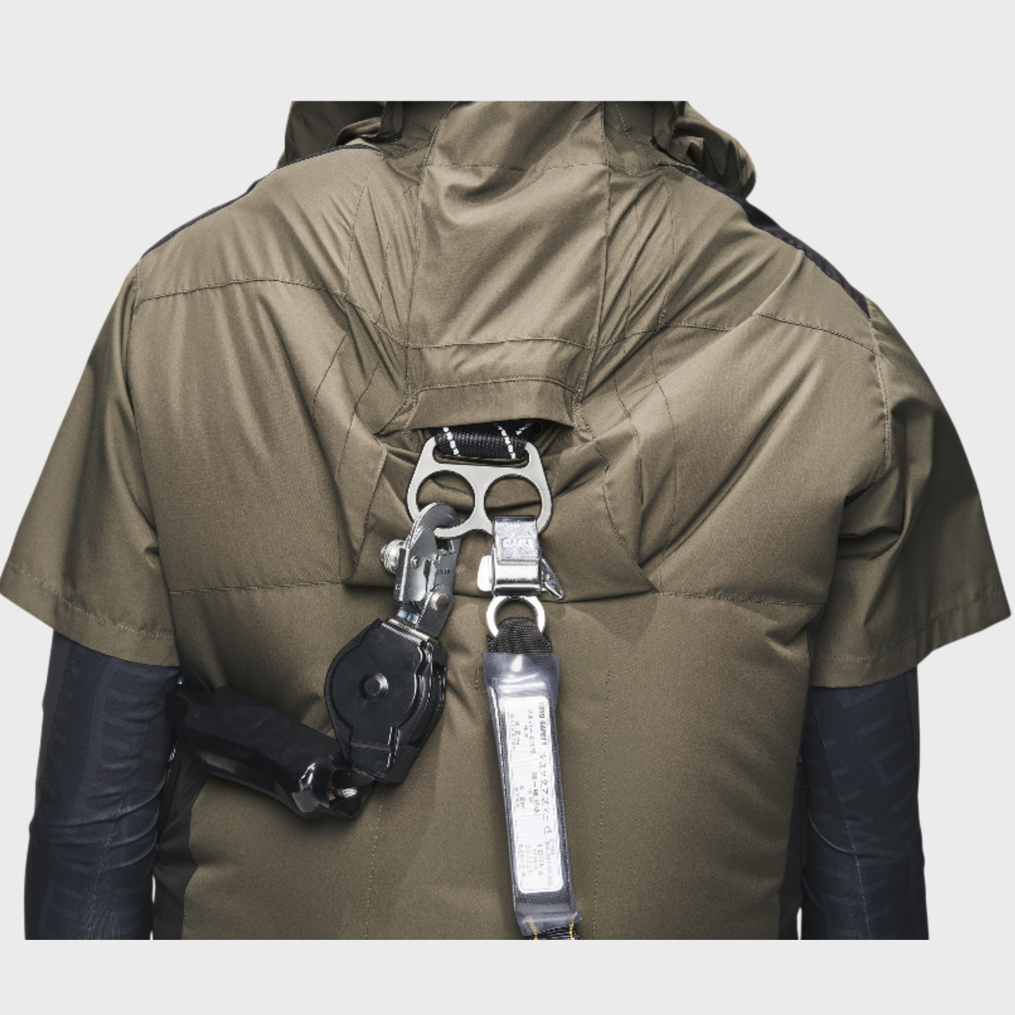 7745　The tough　空調風神服チタンフード半袖ジャケット