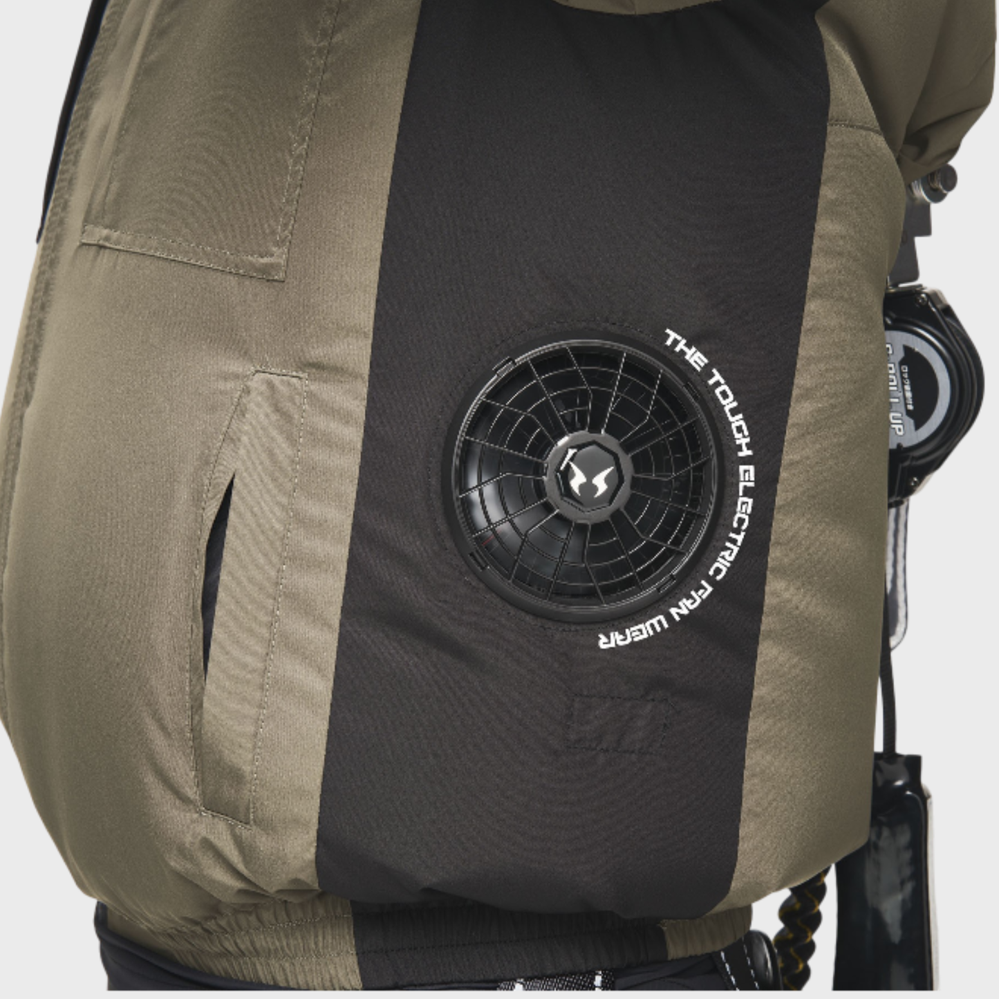 7745　The tough　空調風神服チタンフード半袖ジャケット